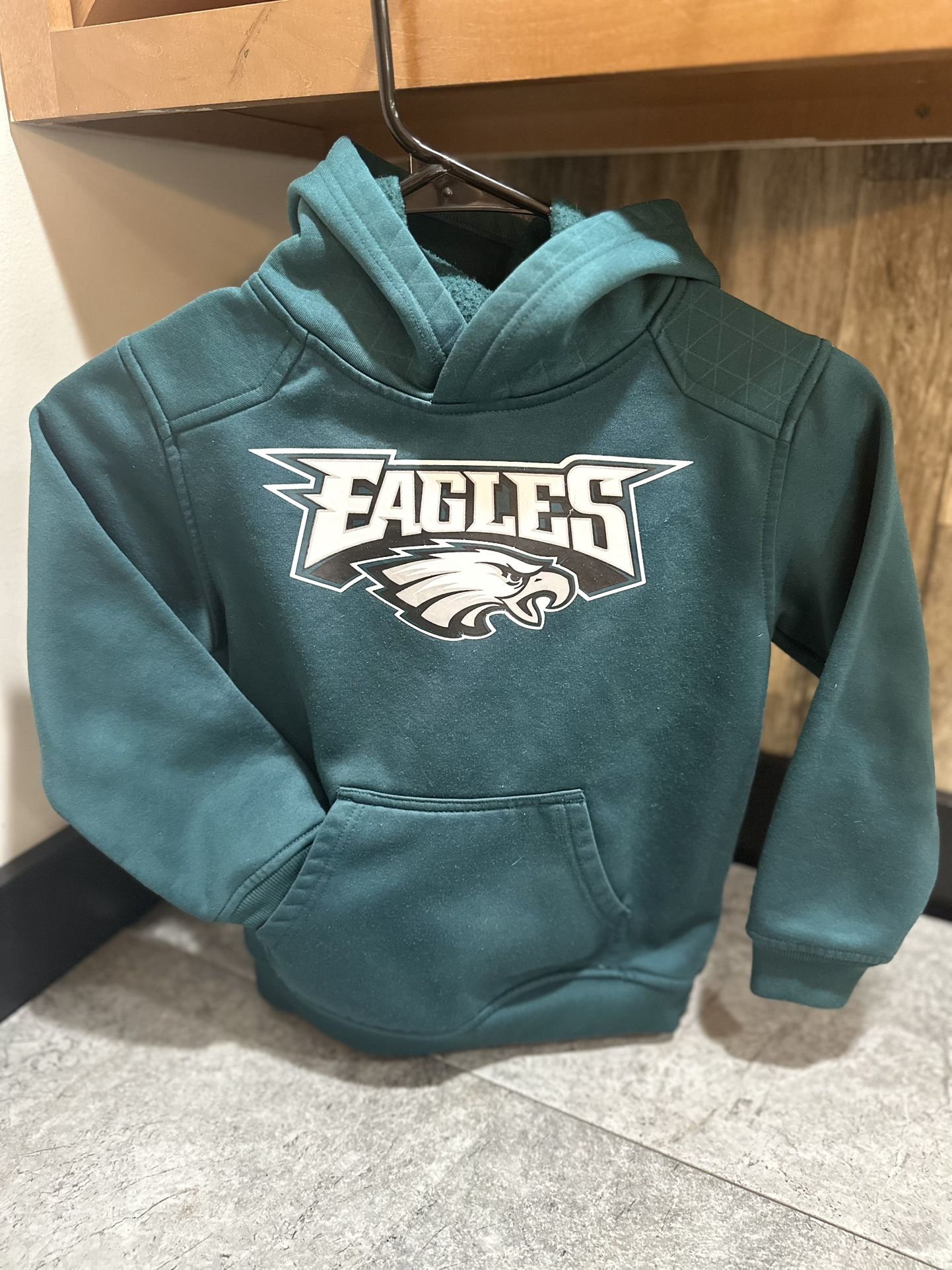 Youth Eagles large Hooded Sweatshirt