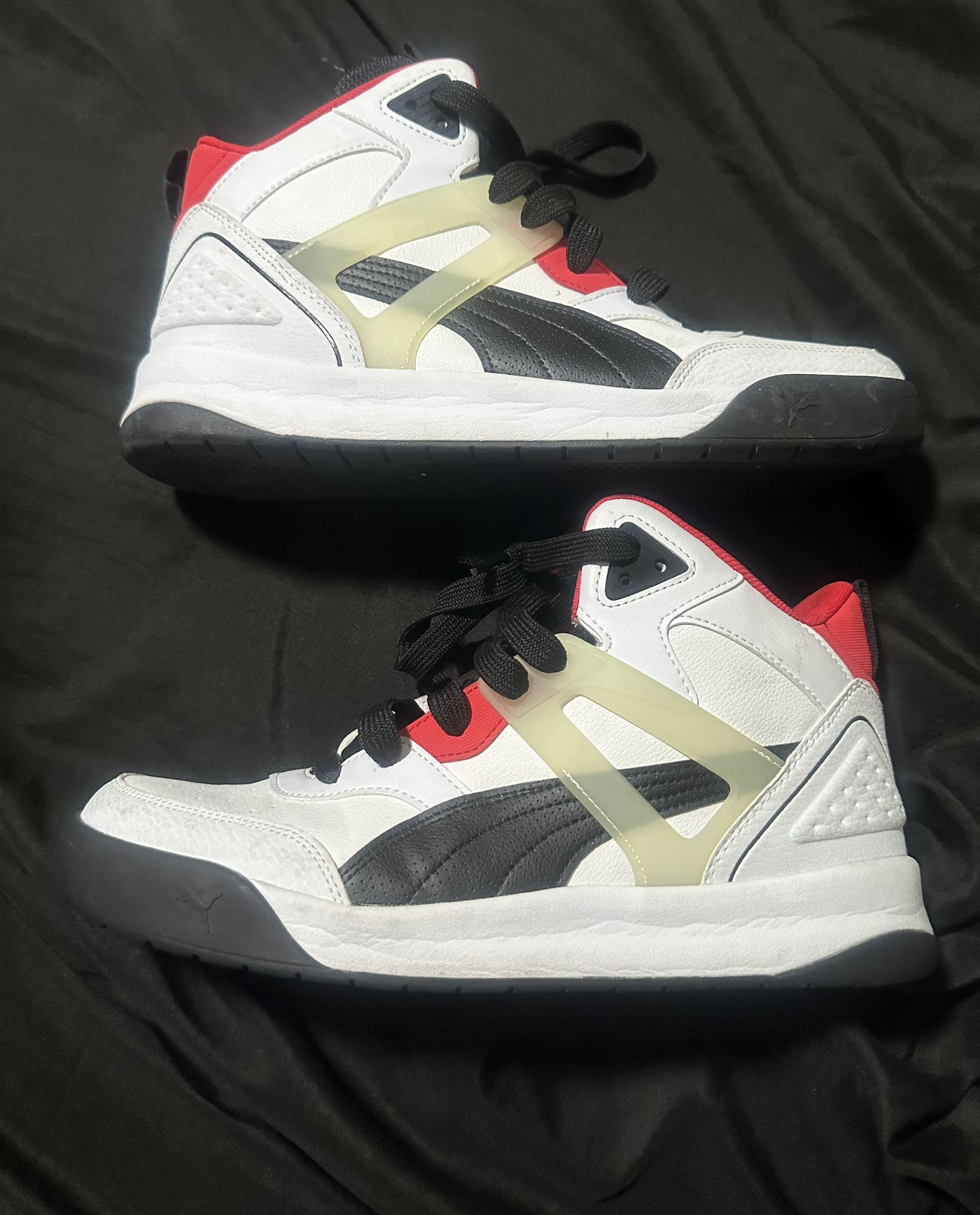 MENS 10.5 PUMABackcourt Mid 'White Black Red'