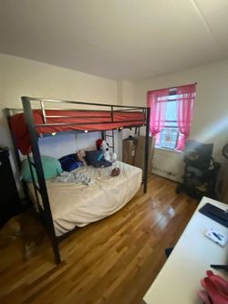 Queen bunk beds with matresses