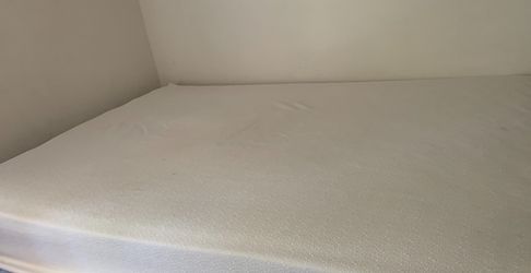 Queen mattress