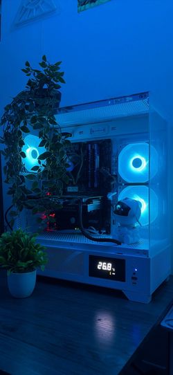 White RGB Gaming PC RX 5700 XT i7 16GB WiFi