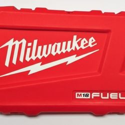 Milwaukee
M18 FUEL 18V 
Brushless 1/4 in.
Hex Impact Driver With 5.0 Battery Charger And Case