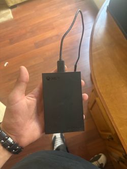 Xbox Seagate 2TB Game Drive External Hard Drive – Excellent Condition