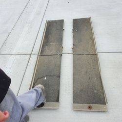 Foldable aluminum ramps