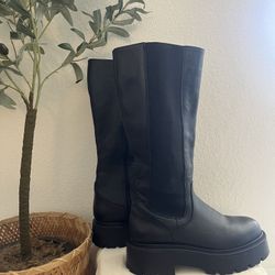 Steve Madden: Knee High Platform Leather Boots W8