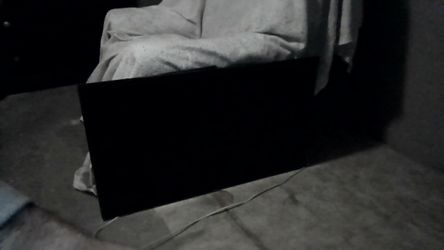 43in vizio smart tv with remote no stand it has the holes for a wall hanger