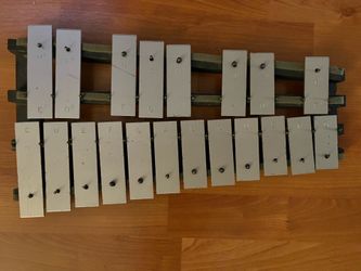 20 Note Metal Xylophone 18” Across x 10”