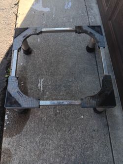 Adjustable Appliance Pedestal Stand with Legs