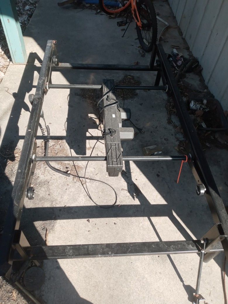 Full Motor Frame Adjustable Bed Working