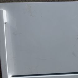 Refrigerator For Sale . 