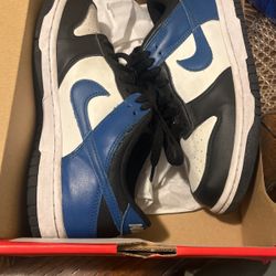 Nike Dunk lows 5.5