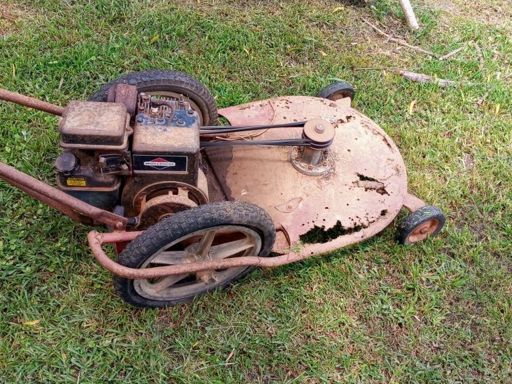 Yazoo More 5 Horsepower Engine Briggs & Stratton Runs Good Contact Number (contact info removed)