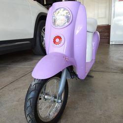 Razor Electric Scooter 