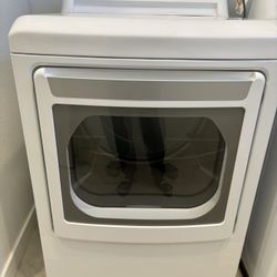 LG Dryer with Ultra Large Capacity 7.3 cubic feet