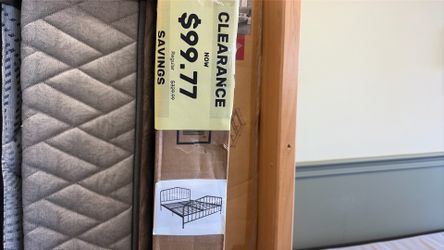 Full size metal bed