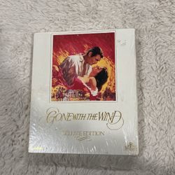 Vintage Gone with the Wind. VHS Deluxe edition collectors set