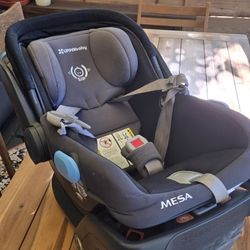 UPPAbaby Mesa V2 Carseat