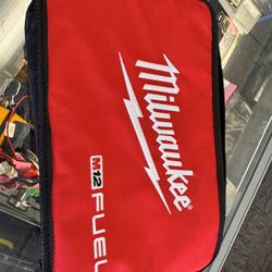 Milwuakee Impact Wrench M12