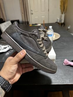 Jordan 1 Travis Scott Velvet Brown