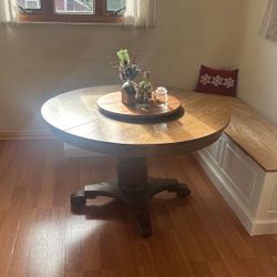 Solid Oak Round Table