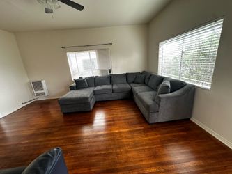 Sofa sectional