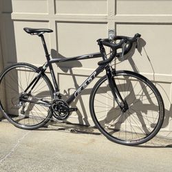 56cm 2010 Felt Z10 Road Bike