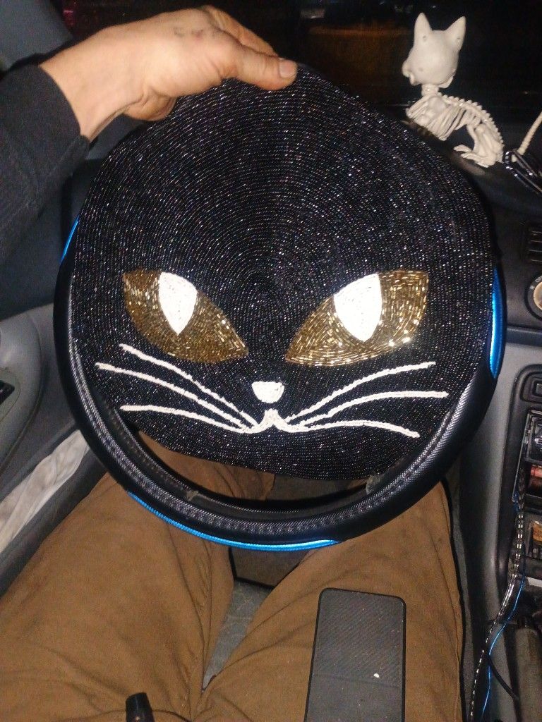 Beaded Cat Face Matt