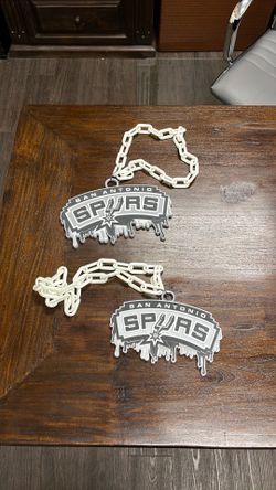 Spurs Hype chains