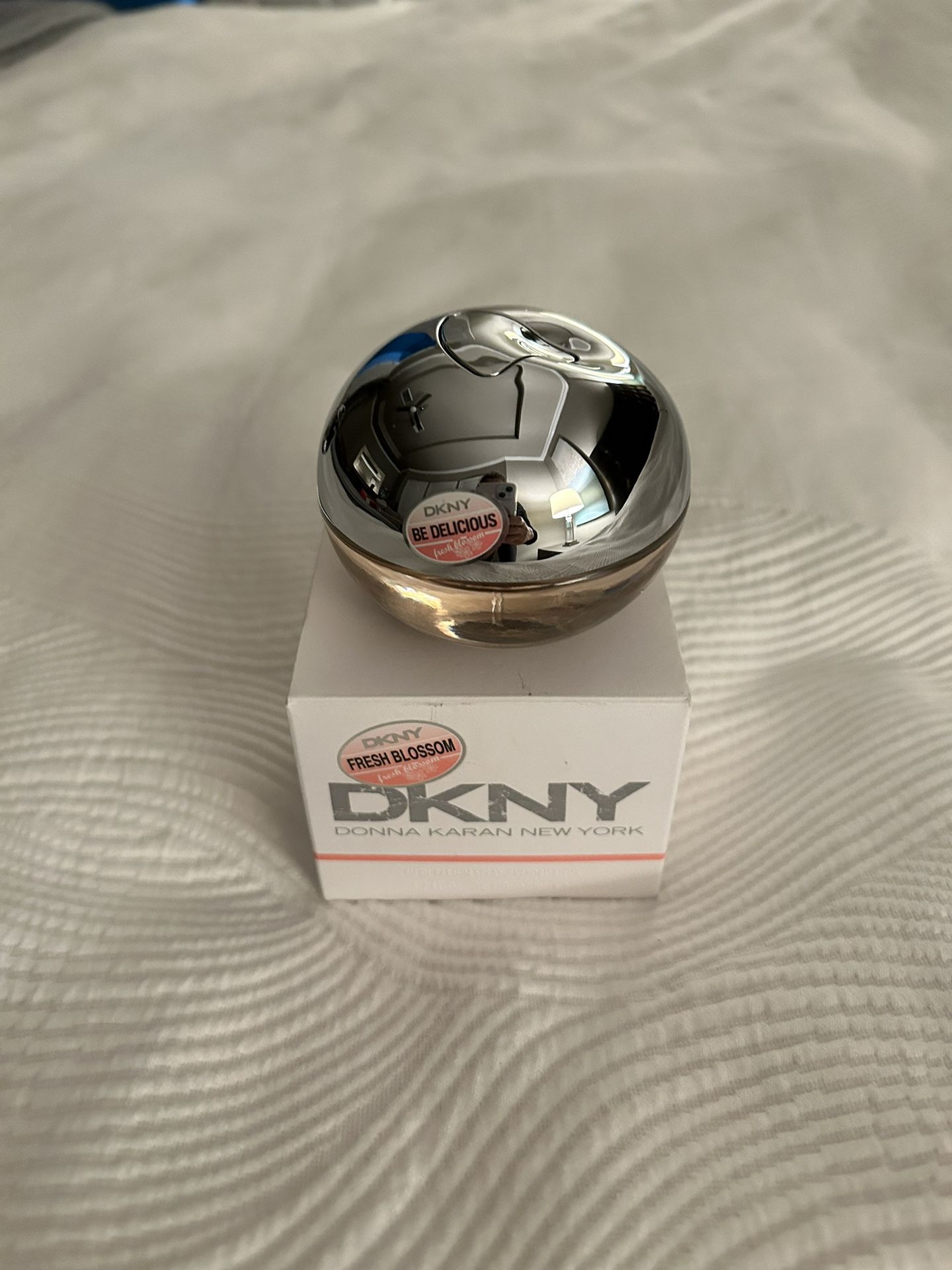 DKNY Perfume