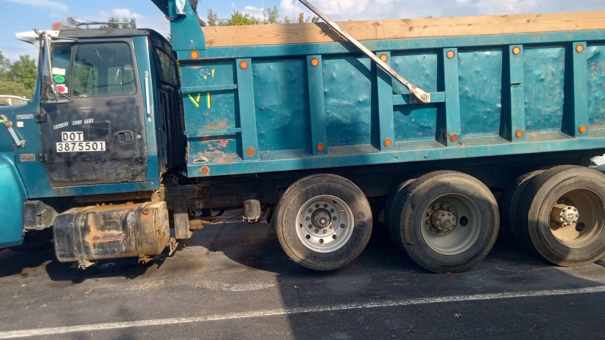 Rare Find! 1985 Ford LTL 9000 / CAT 3406 Engine – $15K OBO