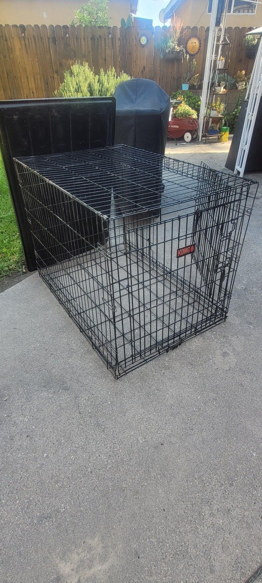 Kong XL Dog Crate 