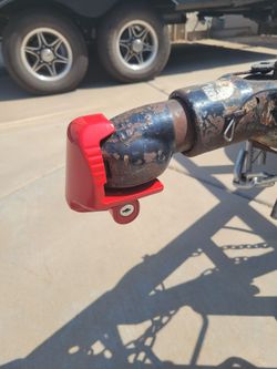 Trailer hitch lock