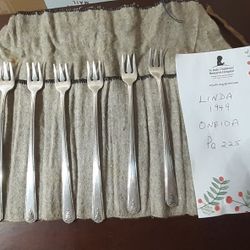 6 Cocktail Forks, Linda Patten By Oneida 1949