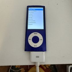 Apple iPod 5th Generation Nano 8gb NEEDS NEW BATTERY 