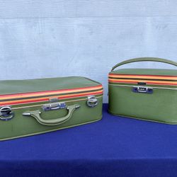 Vintage Amelia Earhart Luggage – Green Suitcase & Train Case Set