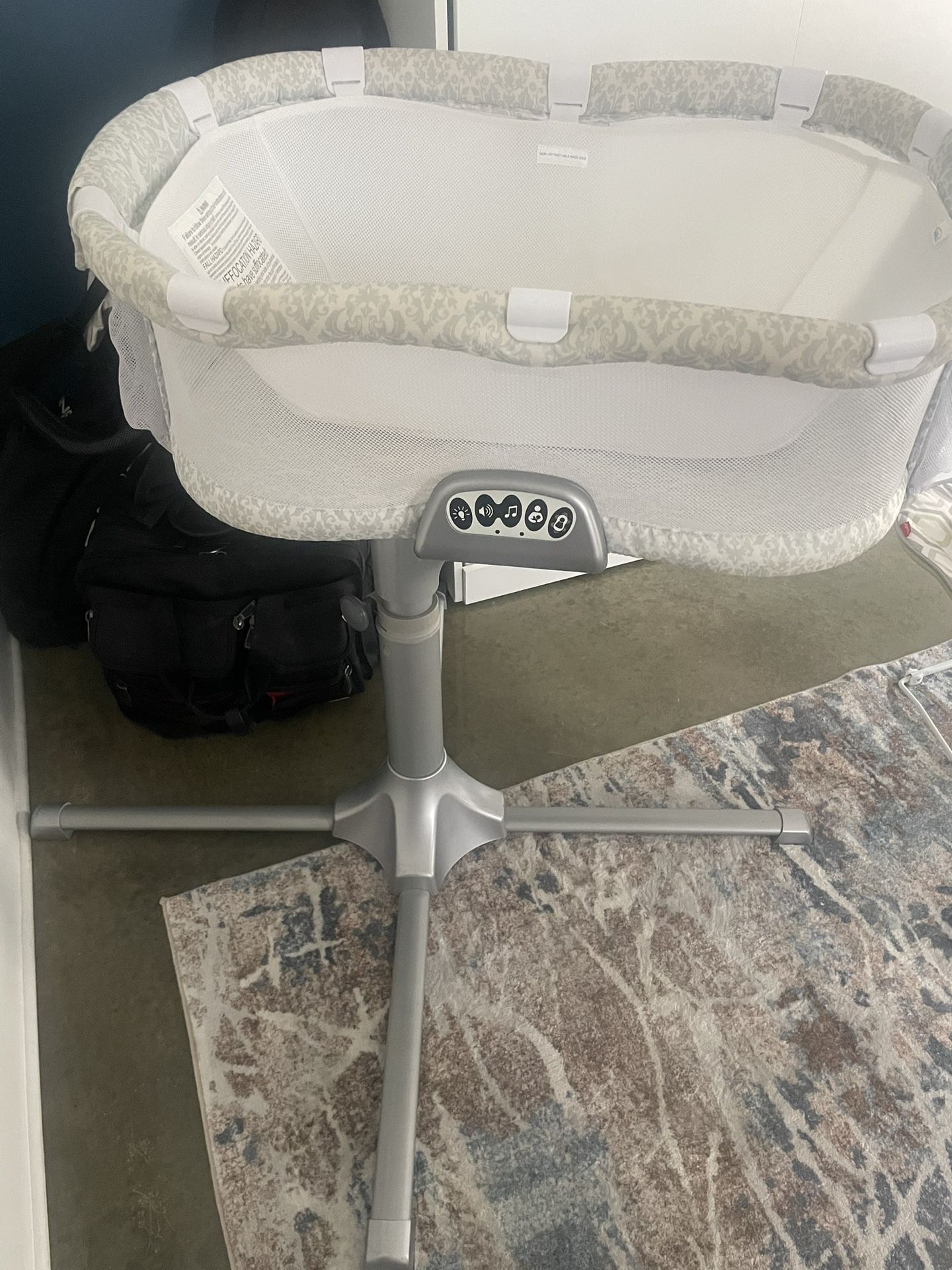 Gently Used Bassinet 