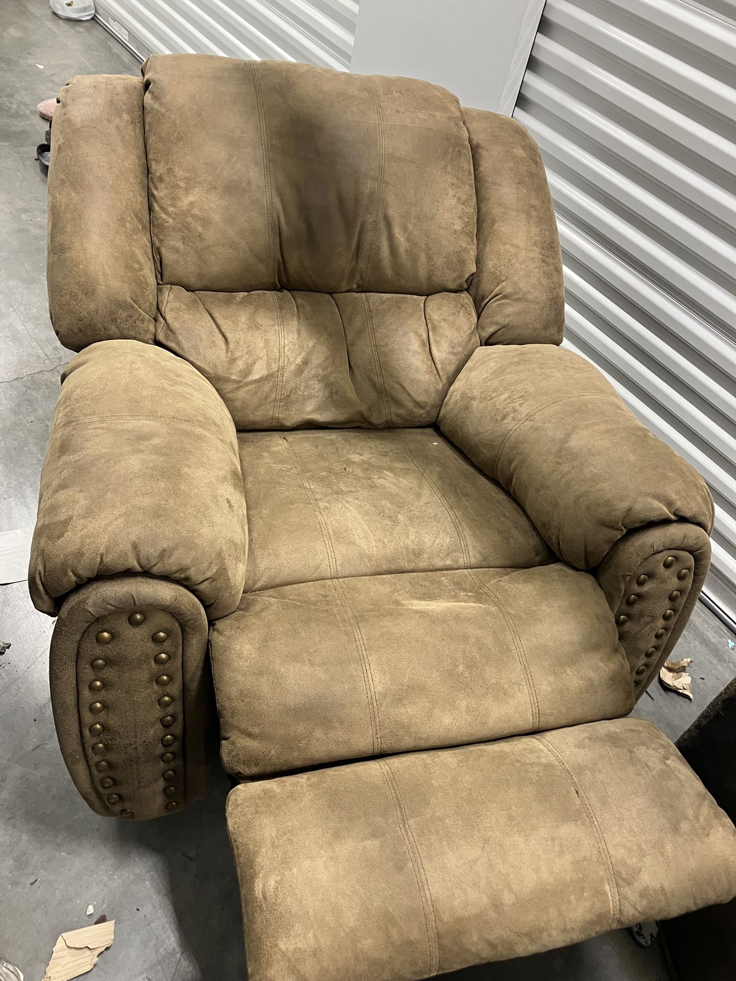 Recliner/Couch
