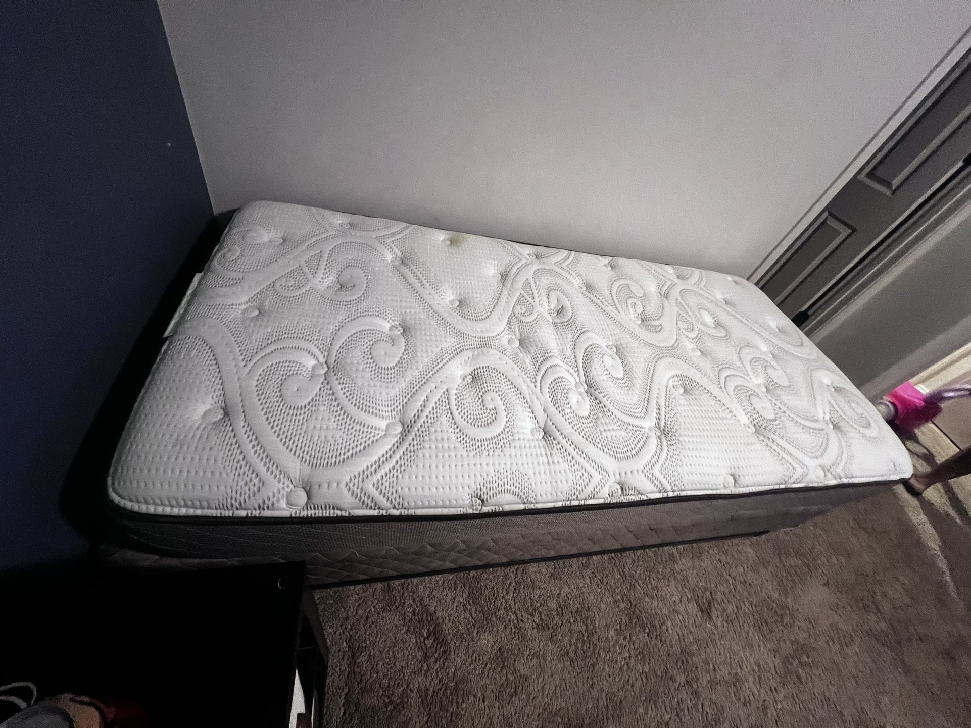 Twin Bed And Box spring 