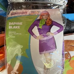 Daphne Costume Size Small