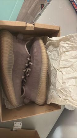 Yeezy boost 350 v2 mono mist size: women’s 7 1/2
