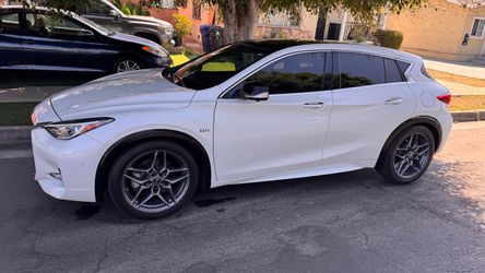 2018 Infiniti Qx30