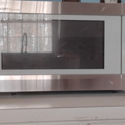 Brand Is @SHARP And The Size Is Extra large