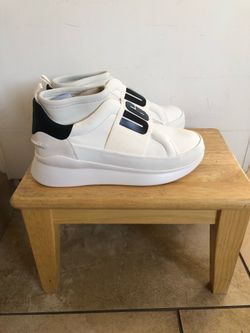 Women’s Neutra Ugg sneakers