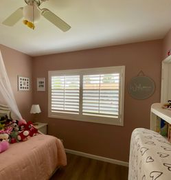 Custom Plantation Shutters for all types of windows, sliding doors, and closets. Persianas de Madera. BEST PRICES. Install Included. 951-573-2560