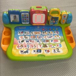 Explore &write Activity Desk