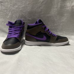 Men's Nike AIR JORDAN 1 MID PALOMINO/WHITE-WILD BERRY size 9
