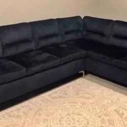 BRAND NEW! Vogue Velvet Sectional ✨Free Delivery 🚚 Drop Off✨