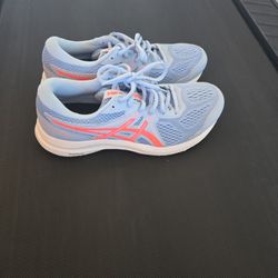 Women's Asics Shoes