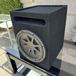 ► Kicker ComVX 12” Subwoofer w/ Kicks Bass Boom Box Cvx12 14 x 17.5 X 19.5”