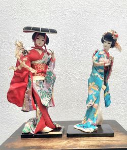 2 Vintage 60's Japanese Geisha Collectible Dolls. Exquisite Details! "Fijimusume" 15" doll from a Japanese Drama Kabuki (red), and Japanese Geisha Dol